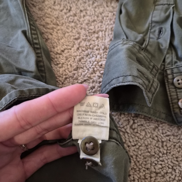 Fossil Olive Green Utility Button-Down • Embellished Shoulder Detail • Size S - Picture 8 of 9